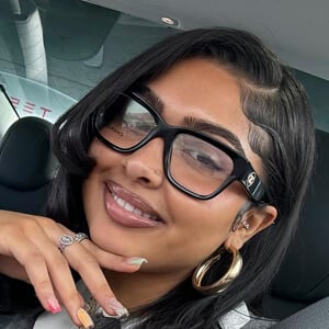 Asmita Profile Picture