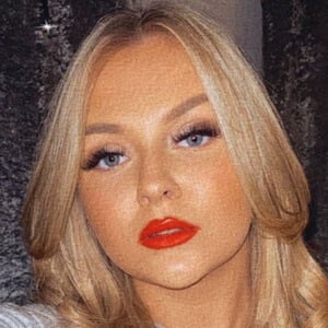 Molly Beaney Profile Picture