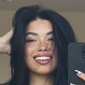 Alexis Braun Profile Picture