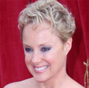 Sally Dynevor Profile Picture