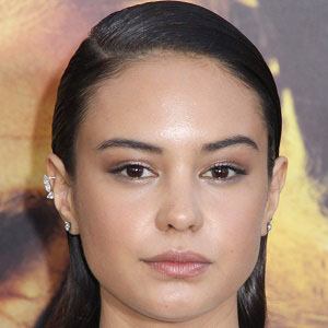 Courtney Eaton Profile Picture