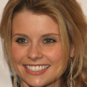 Joanna Garcia Profile Picture