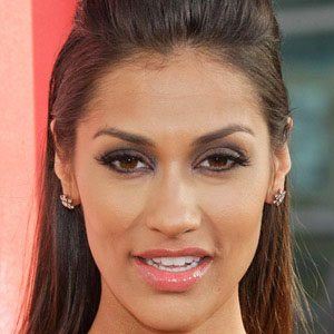 Janina Gavankar Profile Picture