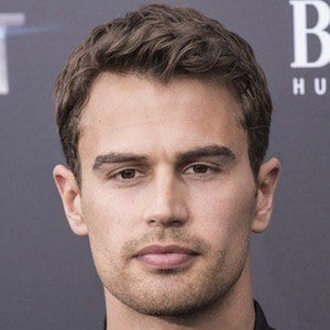 Theo James Profile Picture