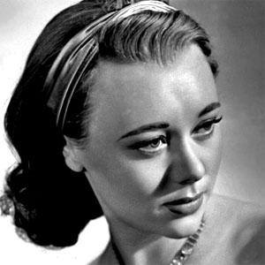 Glynis Johns Profile Picture