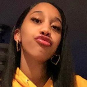 Leasmine Profile Picture