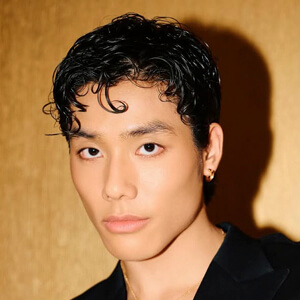 Huang Long Profile Picture
