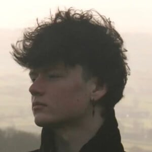 MewZe Profile Picture