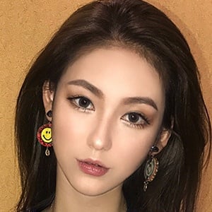 Nee Profile Picture