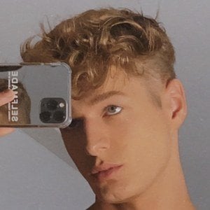 Rowan Peterson Profile Picture