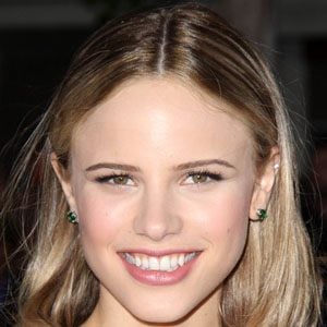 Halston Sage Profile Picture