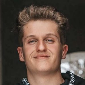 Logan Ski Profile Picture