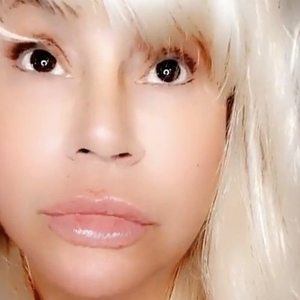 Whoagirl007 Profile Picture