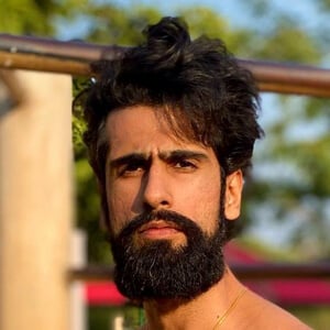 Abhinav Mahajan Headshot 2 of 6