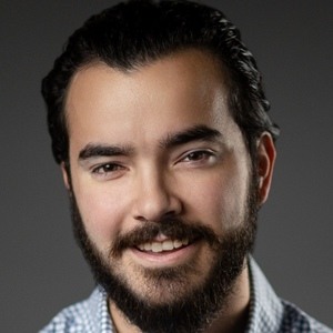 Adrián Santos Headshot 17 of 17