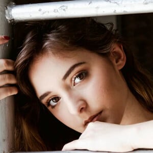 Agate Del Barco at age 20