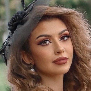 Alaa Aloulabi Headshot 8 of 10