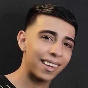 Alejandro Montes Headshot 6 of 10