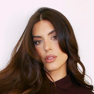 Alex Saint Headshot 5 of 8