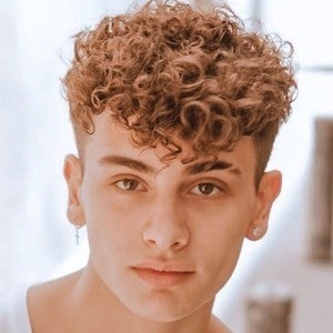 Alex Siero Headshot 4 of 10