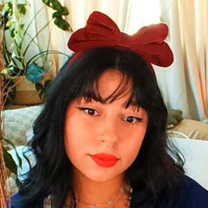 dailyalissa Headshot 6 of 6