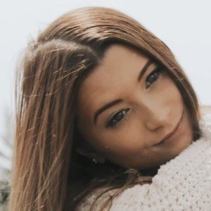 Amanda Bober Headshot 3 of 7
