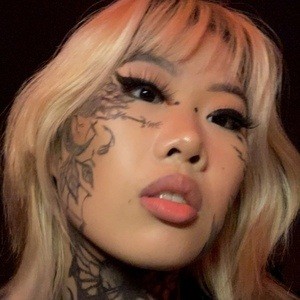 Amanda Wong Headshot 3 of 10