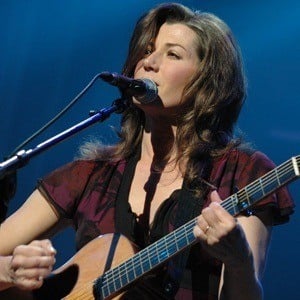 Amy Grant Headshot 9 of 10