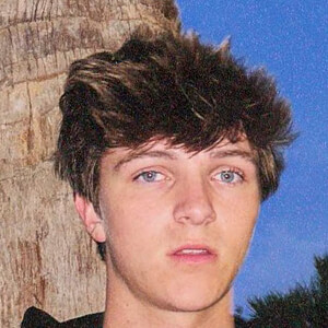 Andrew Stephens Headshot 7 of 8