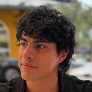 Andrew Vasquez Headshot 6 of 9