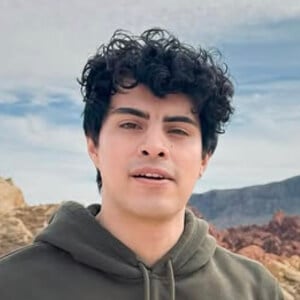Andrew Vasquez Headshot 7 of 9