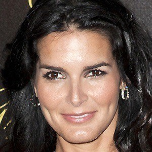 Angie Harmon at age 39