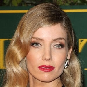Annabelle Wallis at age 33