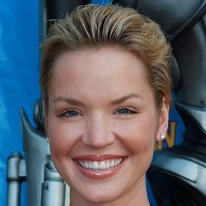 Ashley Scott Headshot 9 of 10