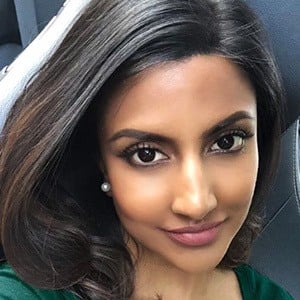 Avina Shah Headshot 6 of 6