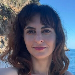 Avital Ash Headshot 6 of 8