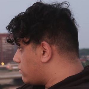 Ayat Mahmood Headshot 2 of 10