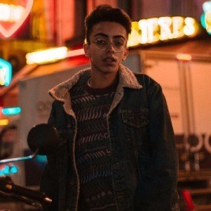 Bilal Hassani Headshot 4 of 10