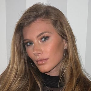 Brianna Duffield Headshot 3 of 9