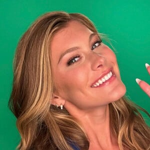 Brianna Duffield Headshot 8 of 9
