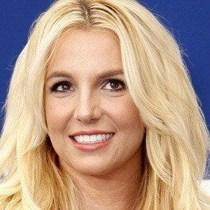 Britney Spears Headshot 5 of 10