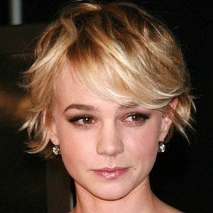 Carey Mulligan at age 25