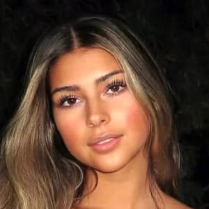 Catalina Pisciotta Headshot 2 of 10