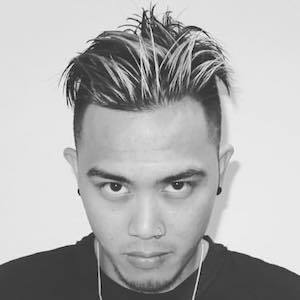 Chino Alpha Wolf Headshot 6 of 8