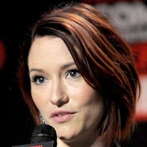 Chyler Leigh Headshot 5 of 6