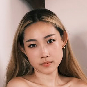 claudiaashao Headshot 3 of 6