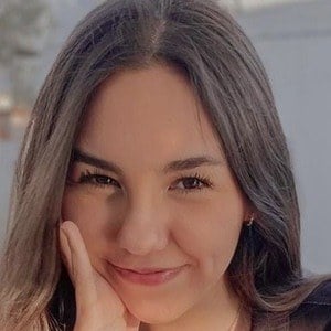 Daniela Gil Headshot 2 of 10