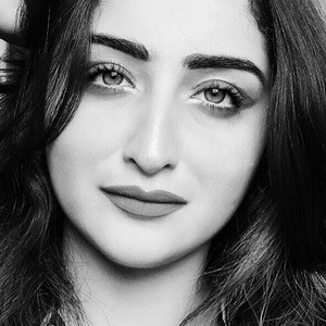 Divya Relwani Headshot 2 of 5