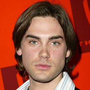 Drew Fuller Headshot 8 of 9