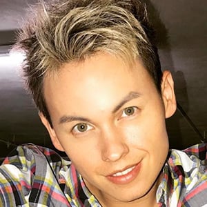 Drew Ryan Scott Headshot 6 of 10